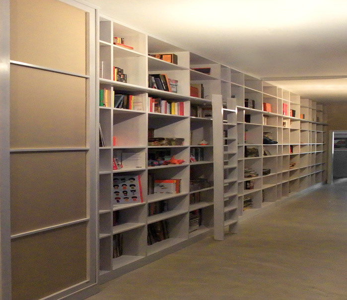 Cinius LIBRERIE ante scorrevoli, libreria componibile o a scala, modulari ad uso armadietto con kit di montaggio, ripiani